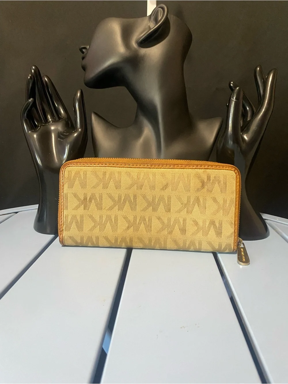 Michael Kors women’s foldable wallet suede brown classic MK logo design